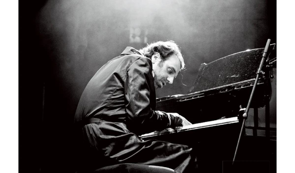  『黙ってピアノを弾いてくれ』