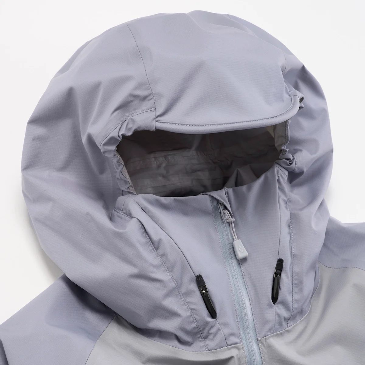 モンベルのトレントフライヤー ジャケットフード部分