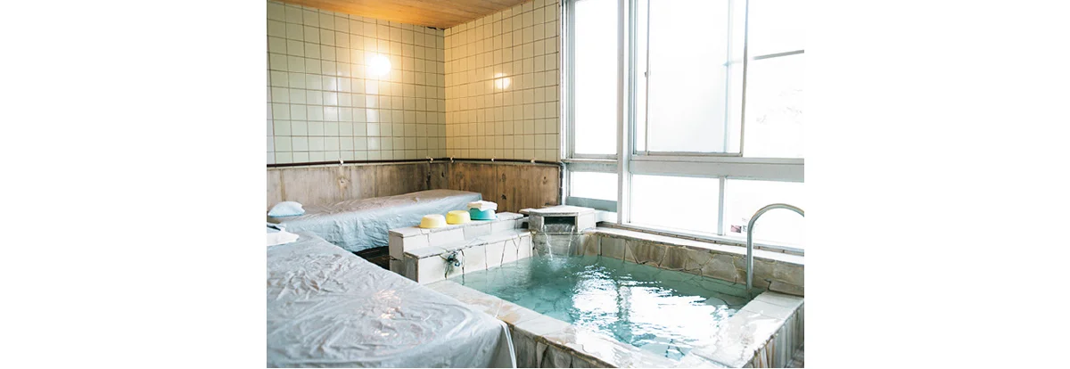 霧島湯之谷山荘／鹿児島県霧島市