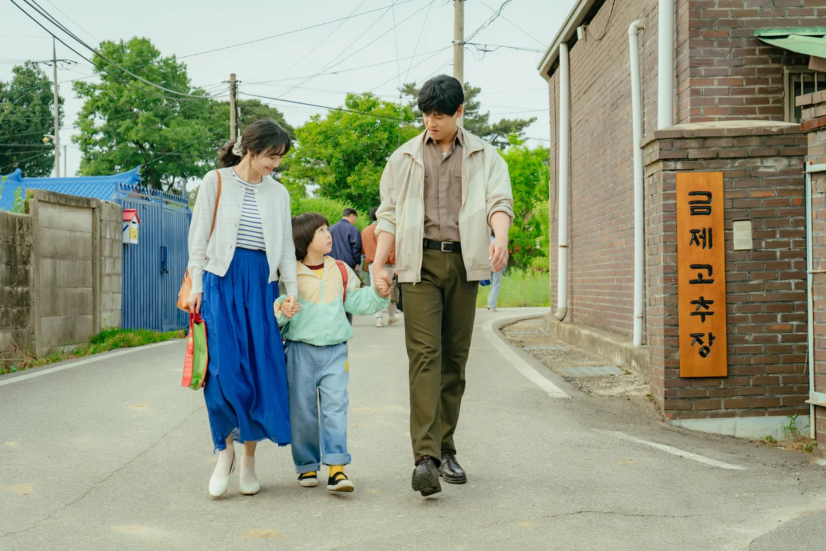 Netflix最新韓国ドラマ『貞淑なお仕事』場面写真　キム・ソヨン