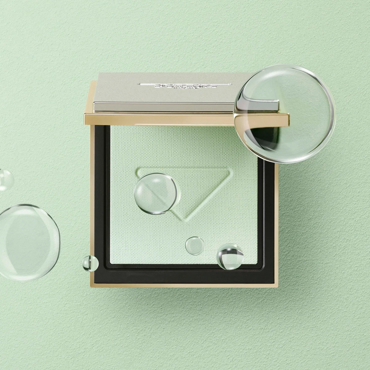 【プラダ ビューティ】プラダ グリーンのの画像_1