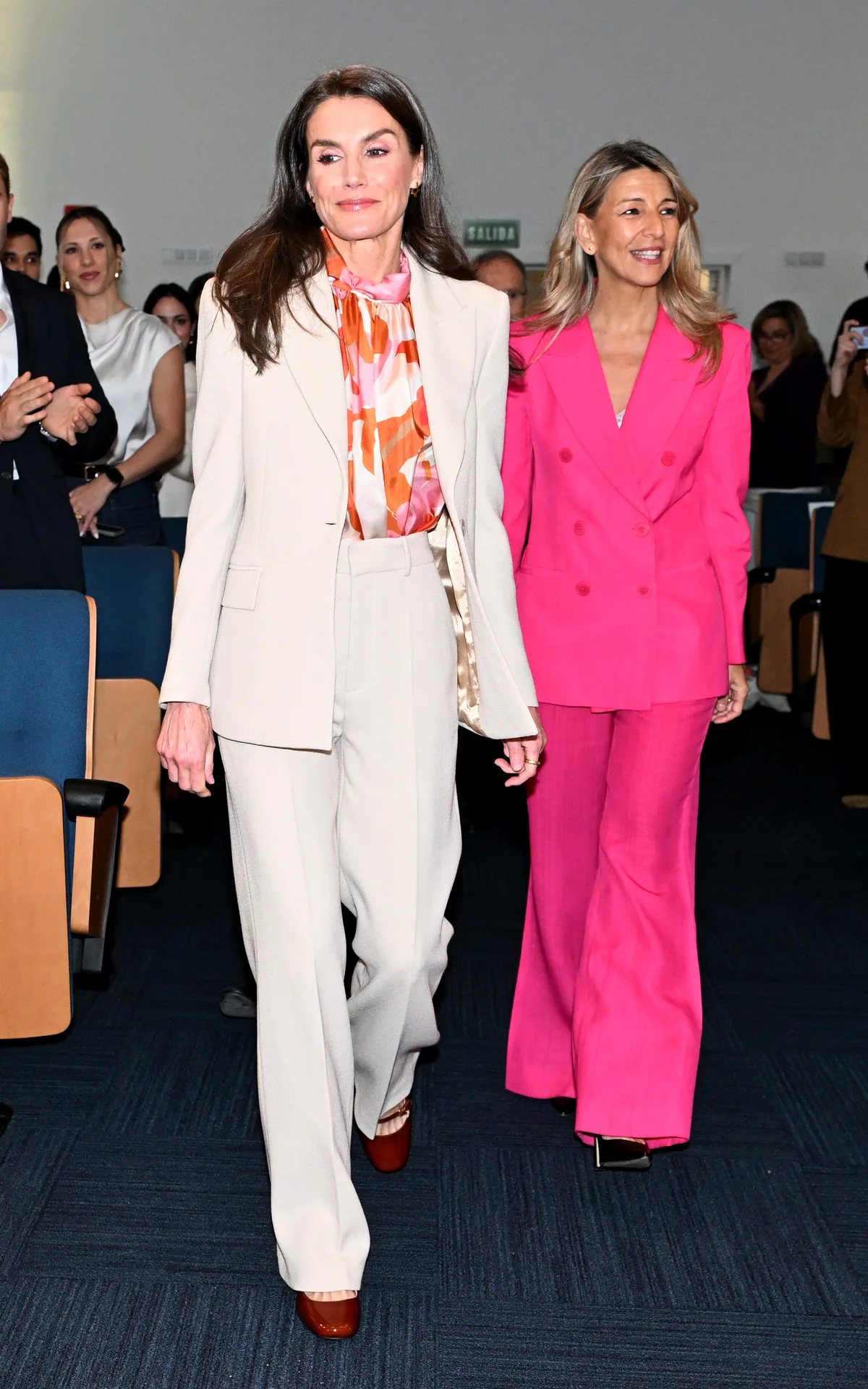 レティシア王妃とヨランダ・ディアス労働大臣