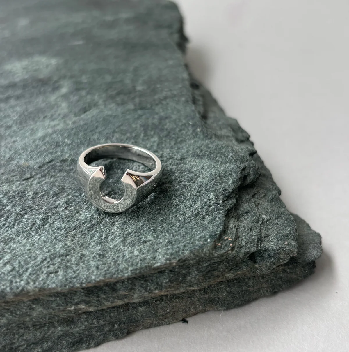 トムウッドのフェリックスリング