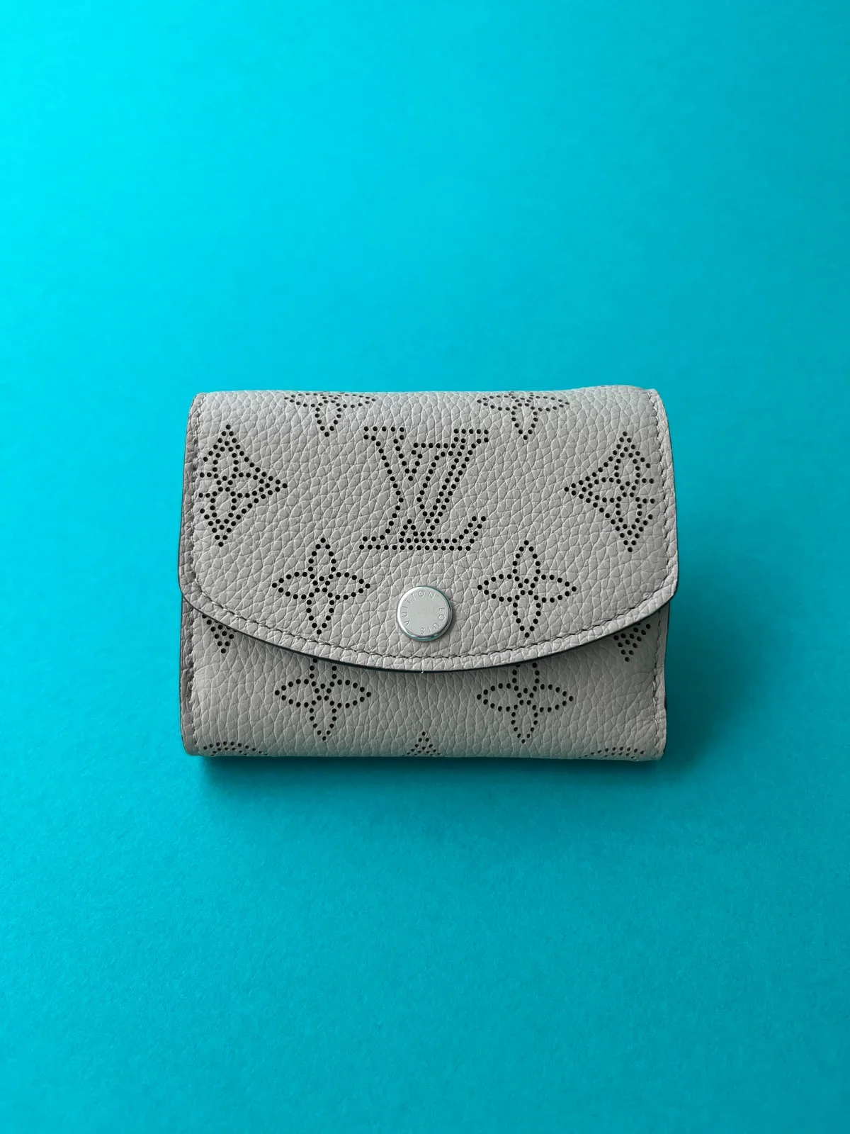 財布　ルイ・ヴィトン　LOUIS VUITTON　ポルトフォイユ・イリス XS〈H7.8×W9.8×D1cm〉¥121,000