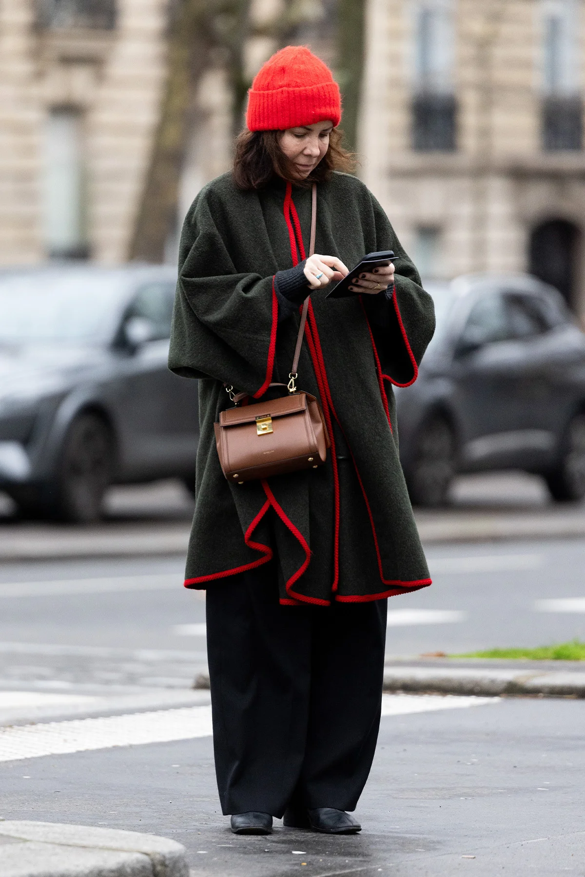 レッドのニット帽スナップ