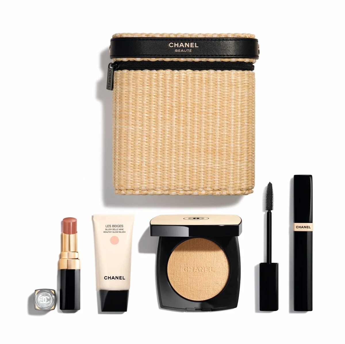 シャネル レ ベージュ パニエ デ エサンシエル ￥37,510〈2026年5月8日数量限定発売〉 ⓒCHANEL　セット内容：ルミエール デテ（セット限定品）、レ ベージュ ブラッシュ ベル ミ
