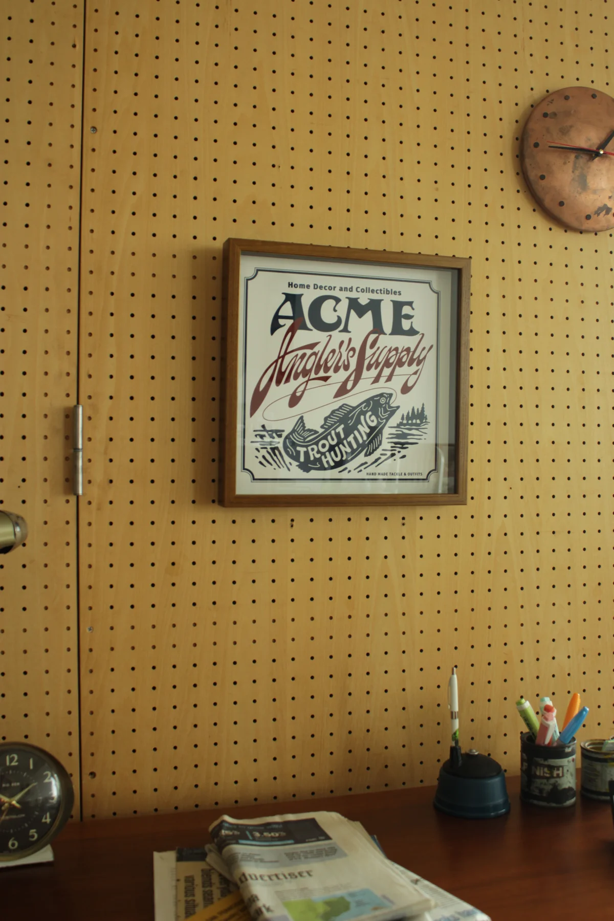 ACME Furniture　ACME ANGLERS SUPPLY　NUTS ART WORKS