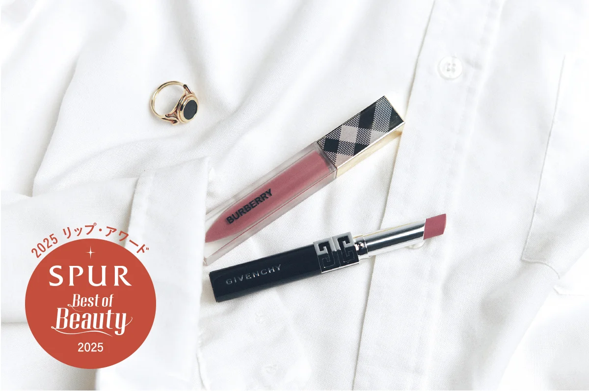 （上）BURBERRY BEAUTY キス リキッド マット 86　（下）GIVENCHY ルージュ・ジバンシイ・ベルベット・マット N01