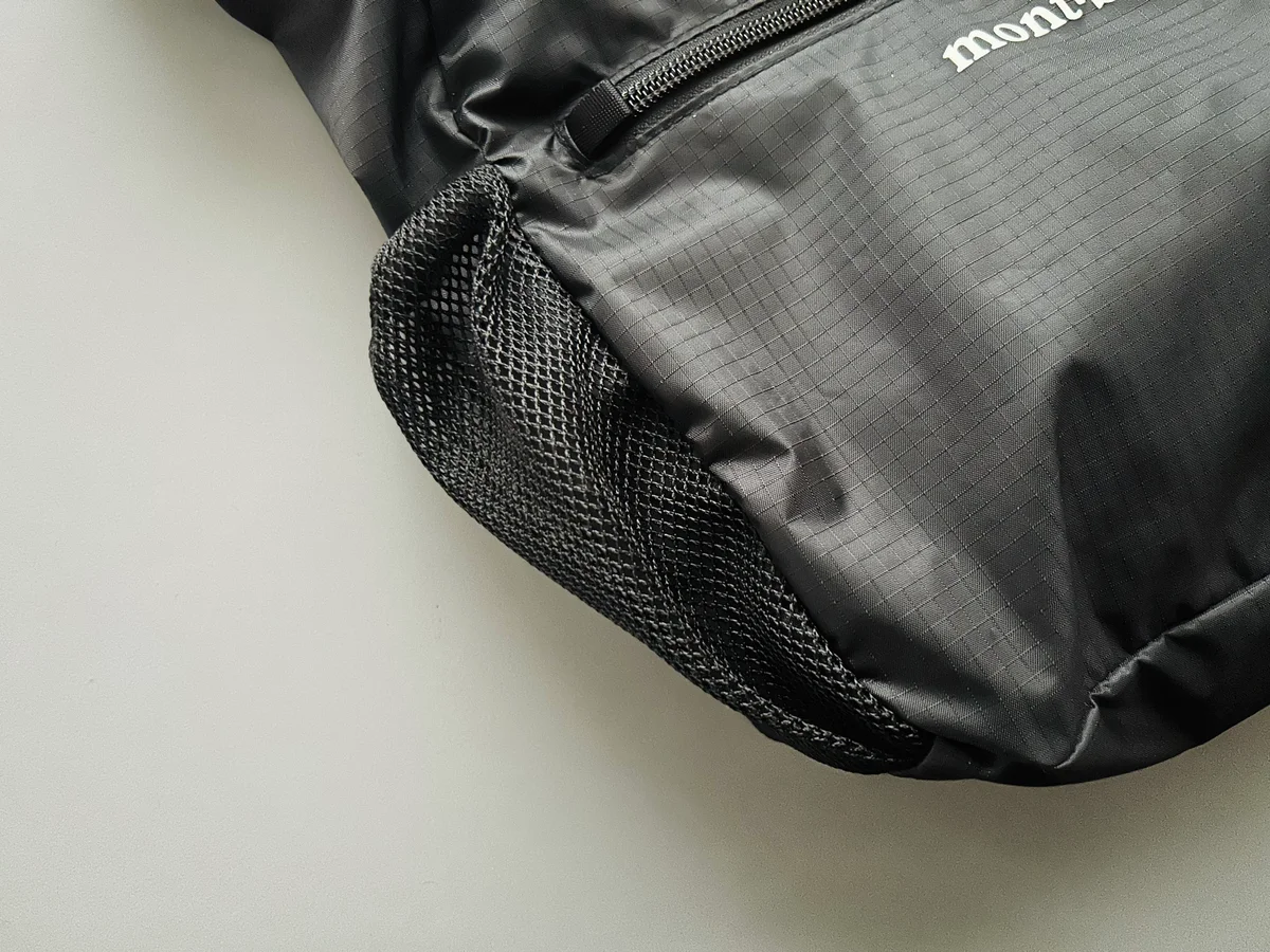 モンベルのポケッタブル ライトショルダー 特徴