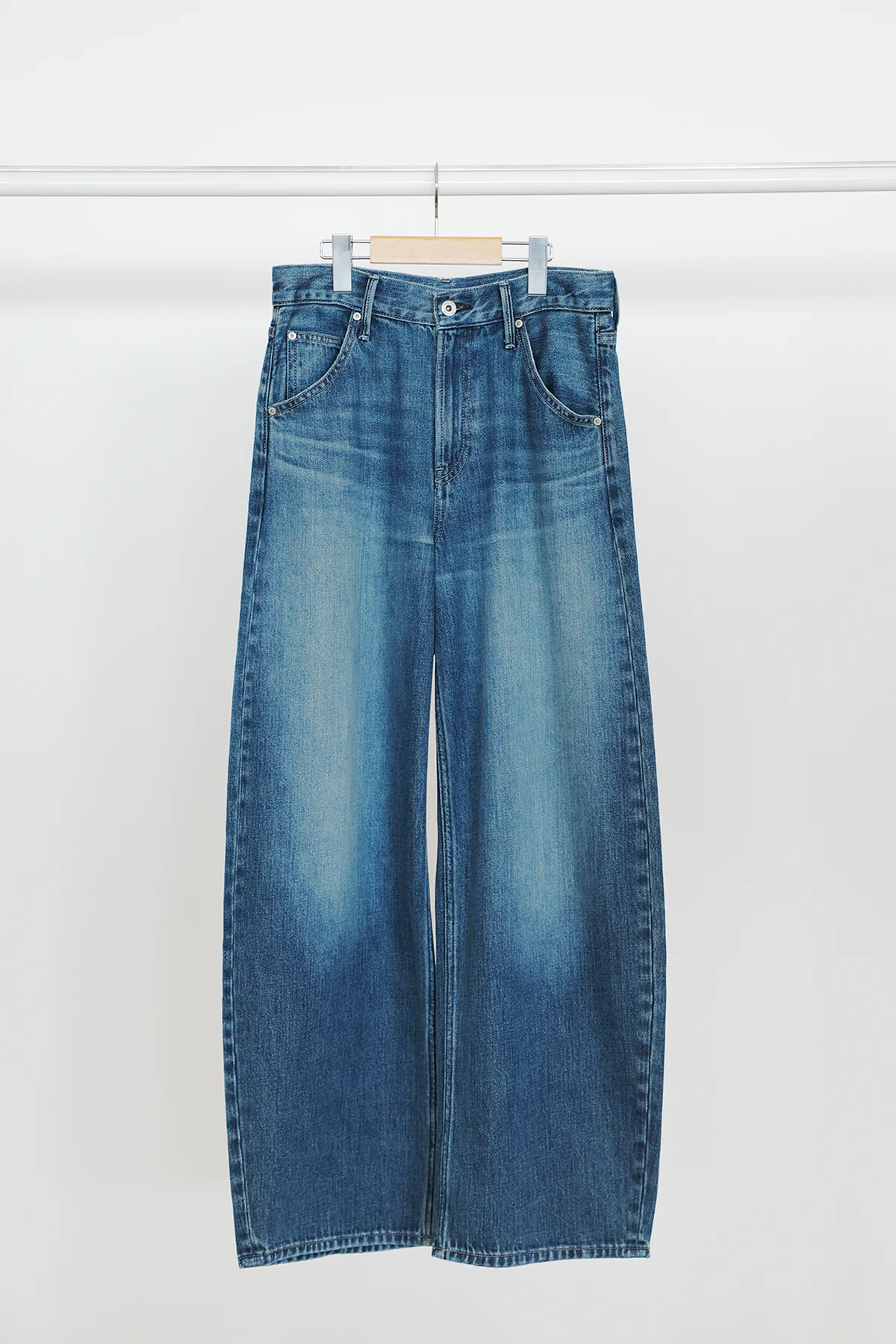 ユニクロのバギーカーブジーンズ