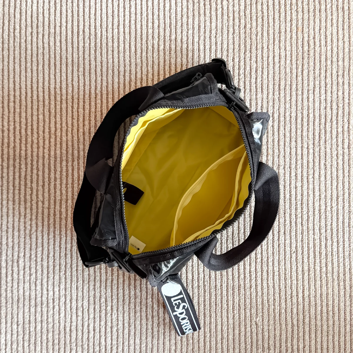 レスポートサックとひとりっぷコラボ　バイク ボストン２（オボロ）の内側