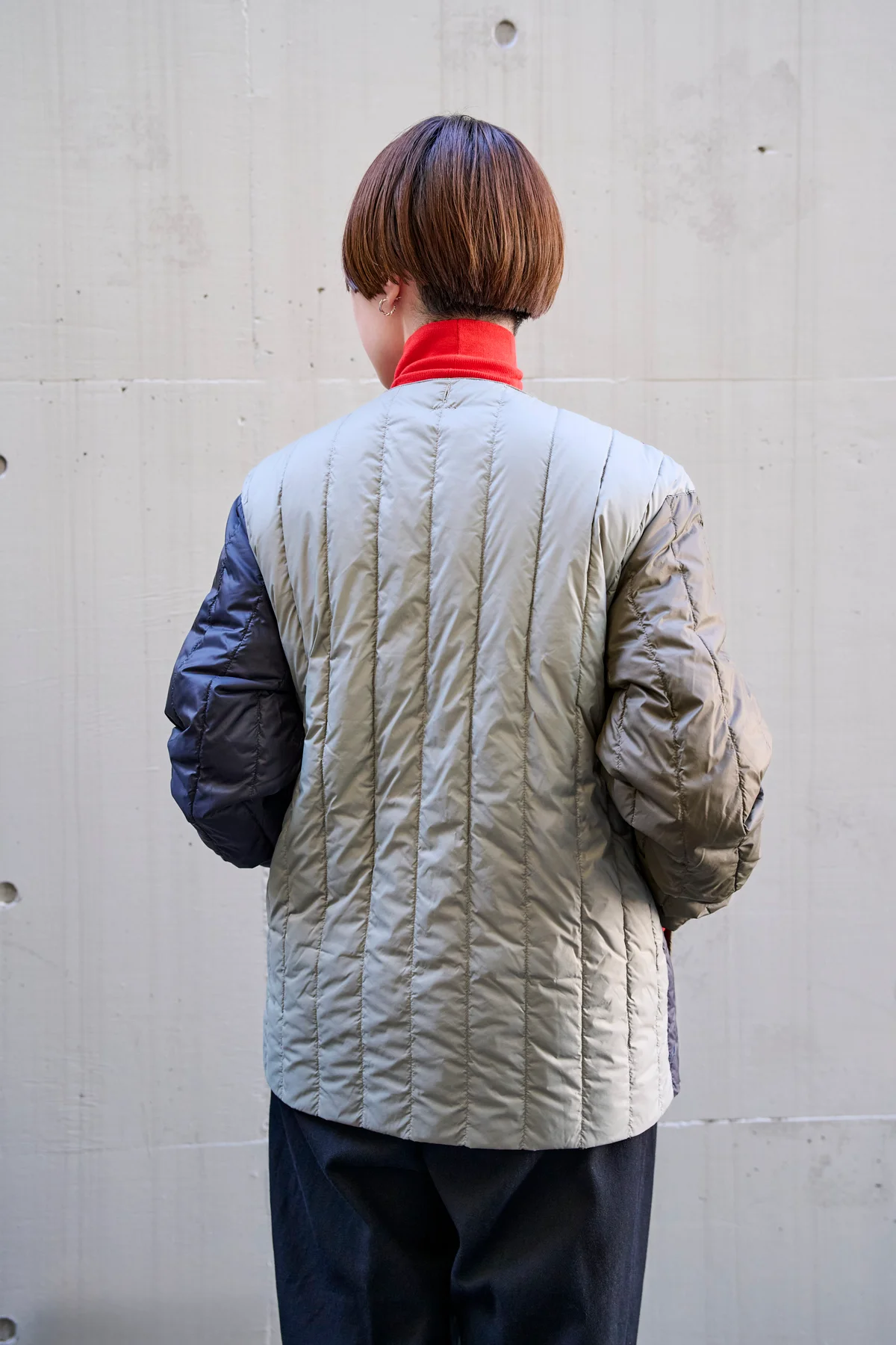 タイオンのチャイナボタン ダウンジャケット