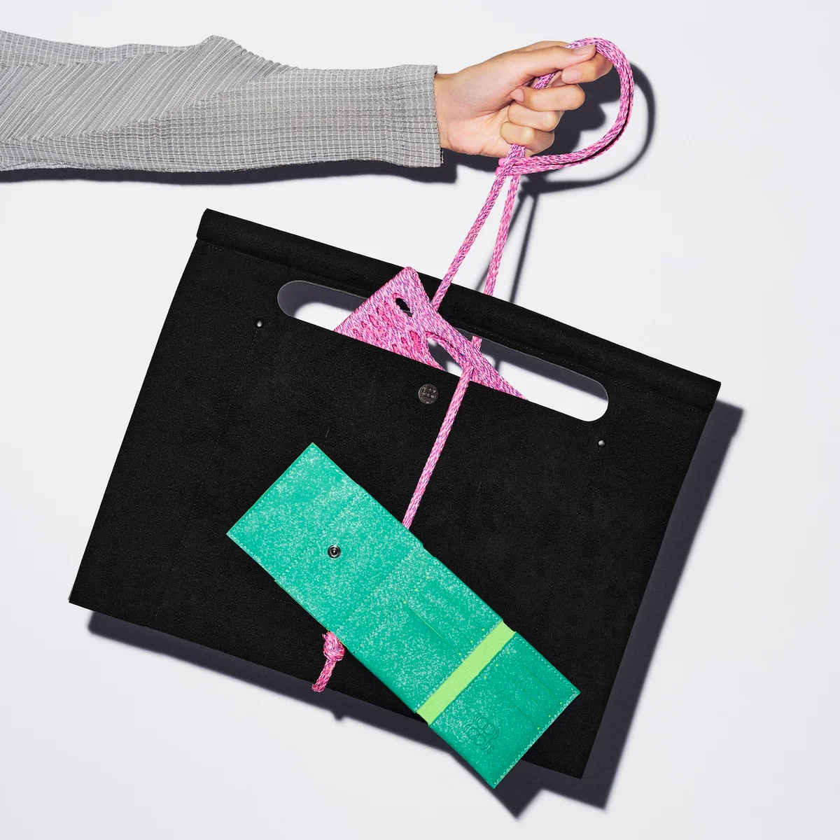 グッド グッズ イッセイ ミヤケ　バッグ「PACKAGE」