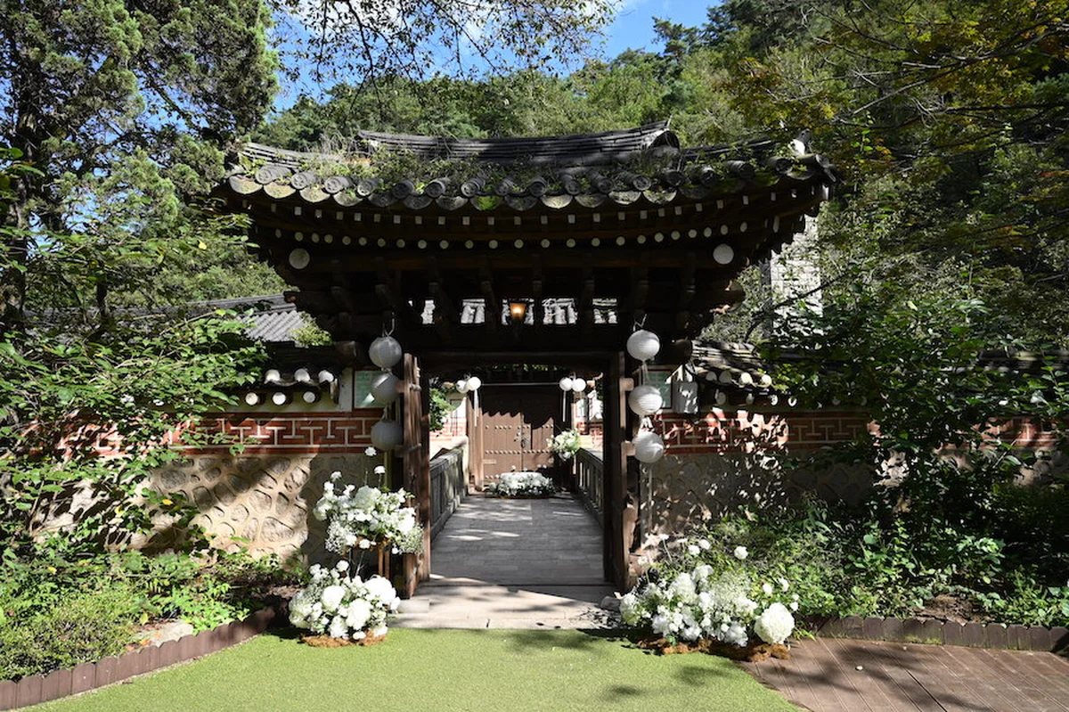 ウェディングパーティの舞台となった、会場となった「SUNWOONGAK（ソンウンガク）」