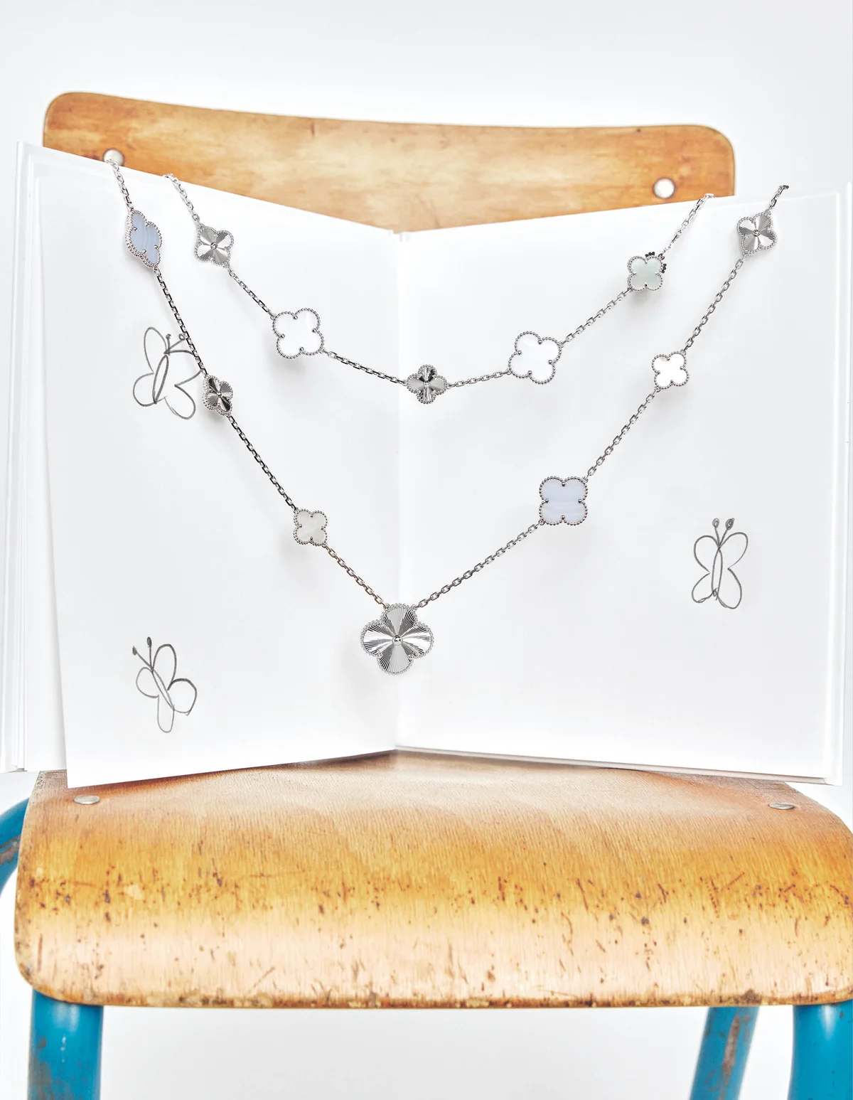 ヴァン クリーフ&アーペルの「マジック アルハンブラ」ネックレス