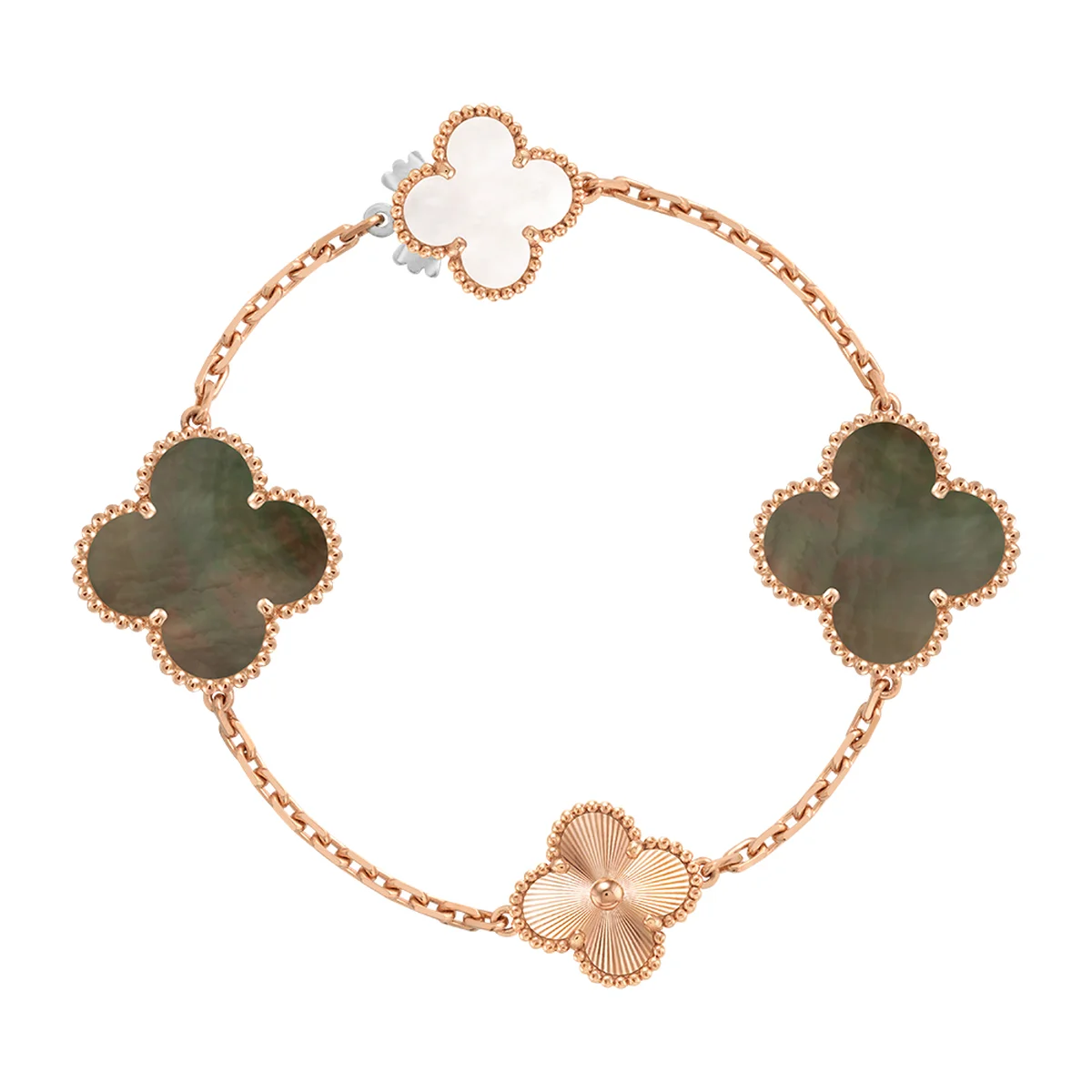 「マジック アルハンブラ」ネックレス〈RG、グレーマザーオブパール、ホワイトマザーオブパール〉¥5,636,400 ※ブレスレットにした状態