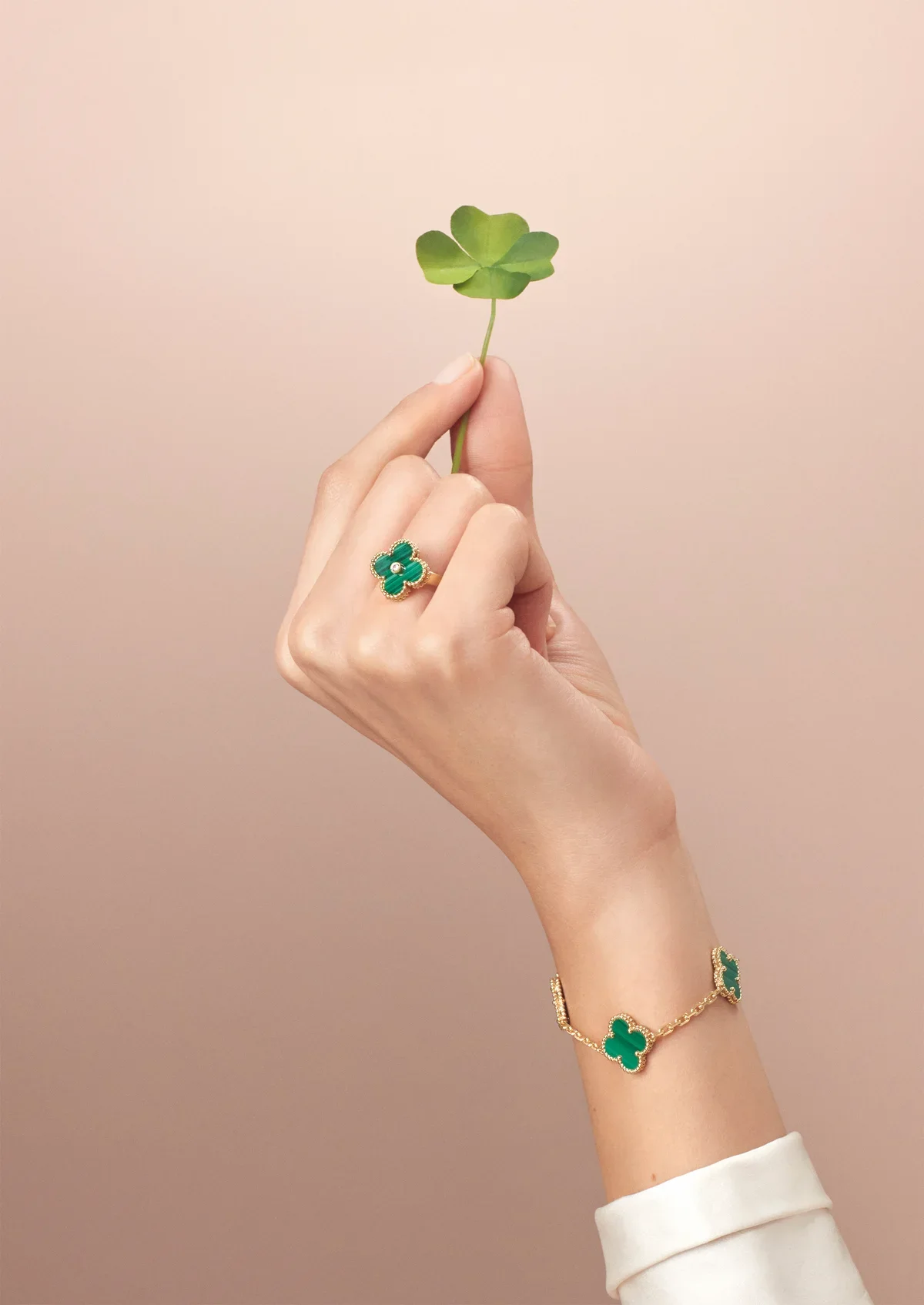 ヴァン クリーフ＆アーペルのジュエリー、「アルハンブラ」​​