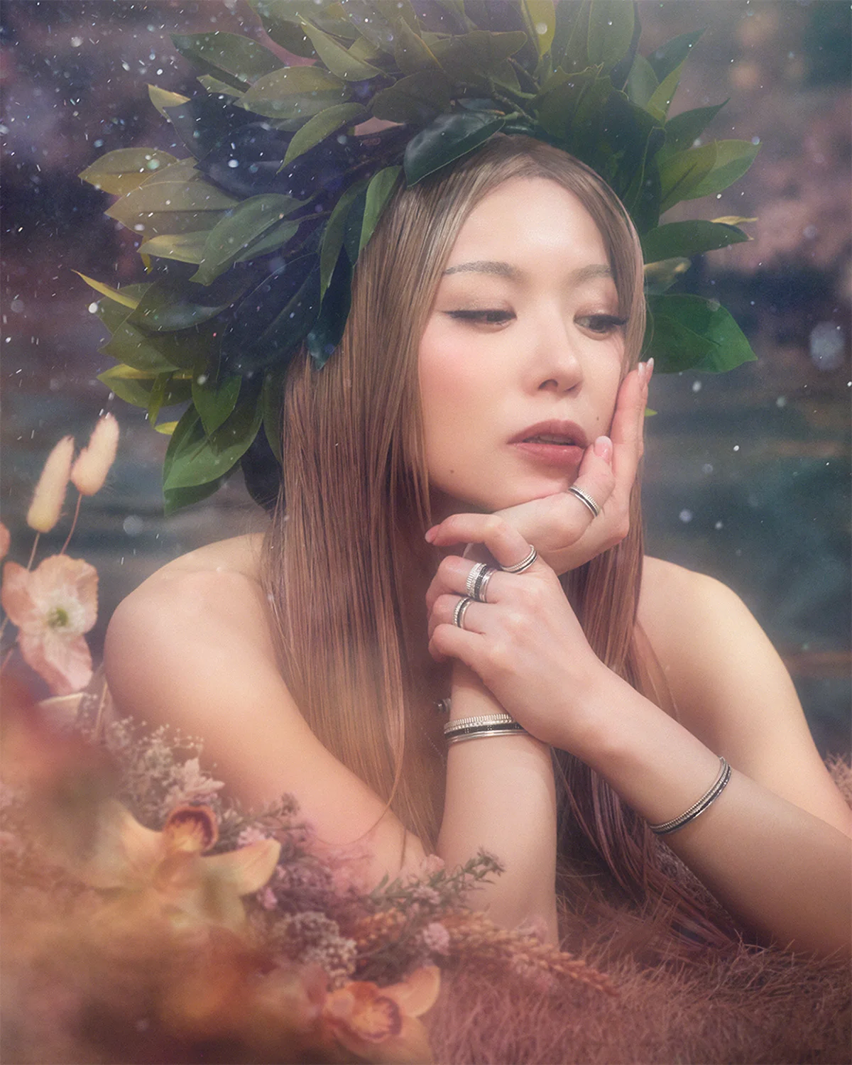 【ブシュロン】が椎名林檎とコラボレーション！ 新曲MVでアイコンコレクション「キャトル」などを着用