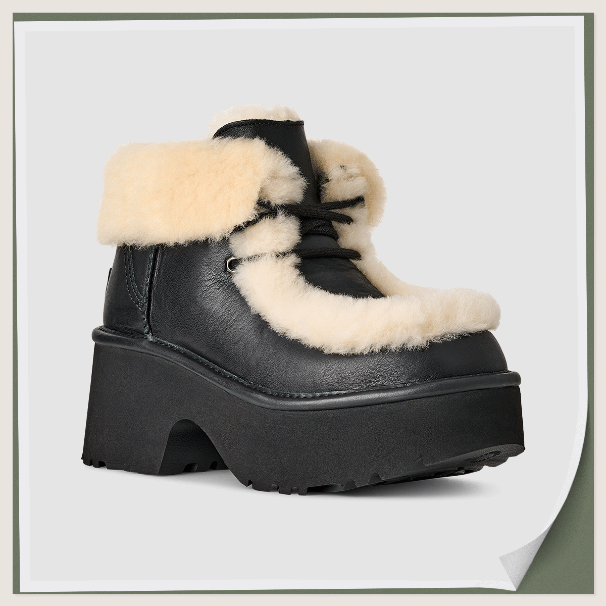 2025年冬ブーツ　UGG（アグ）のムートンブーツ　「エスミー レザー レース アップ」〈ヒール約5cm〉¥35,200