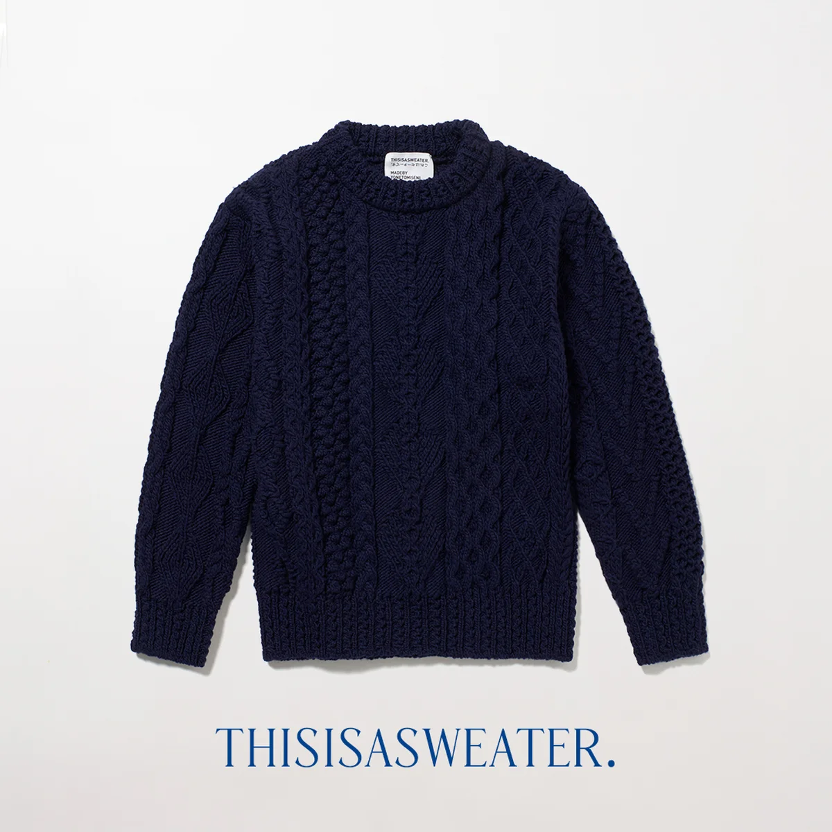 ニット￥59,400／ヨネトミストア（THIS IS S SWEATER.）