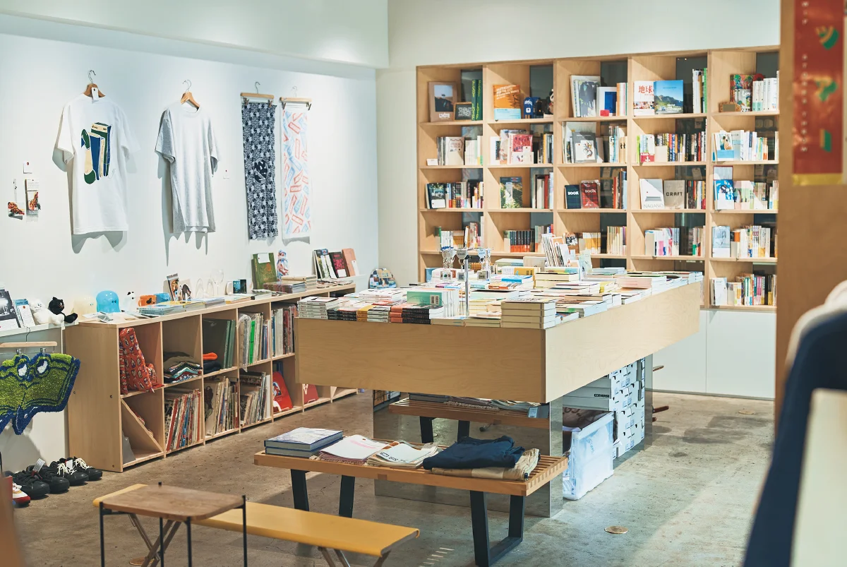 書店　stacks bookstore