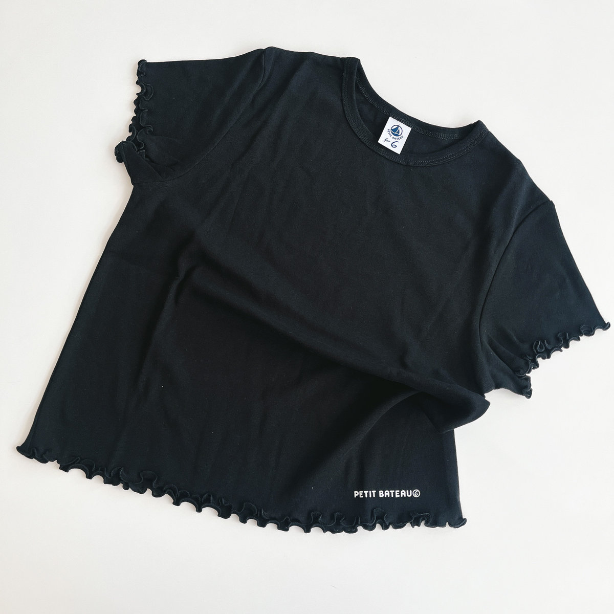 PETIT BATEAU for 6のTシャツ