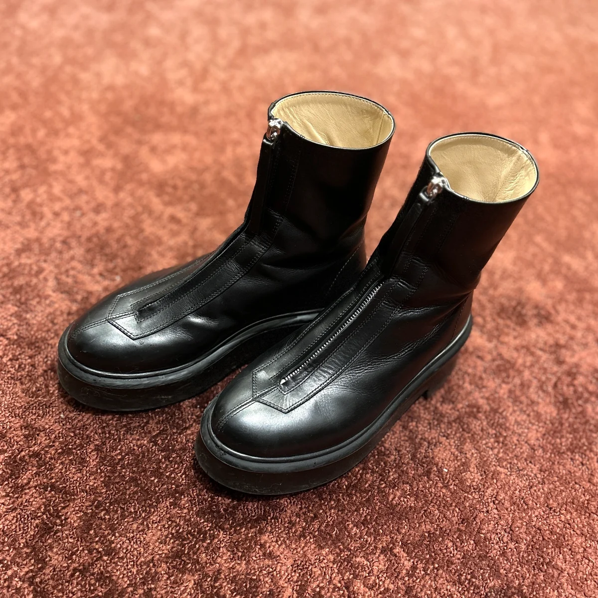 値下げしました】THE ROW ZIP BOOTSザロウジップブーツ36新品 - レディース