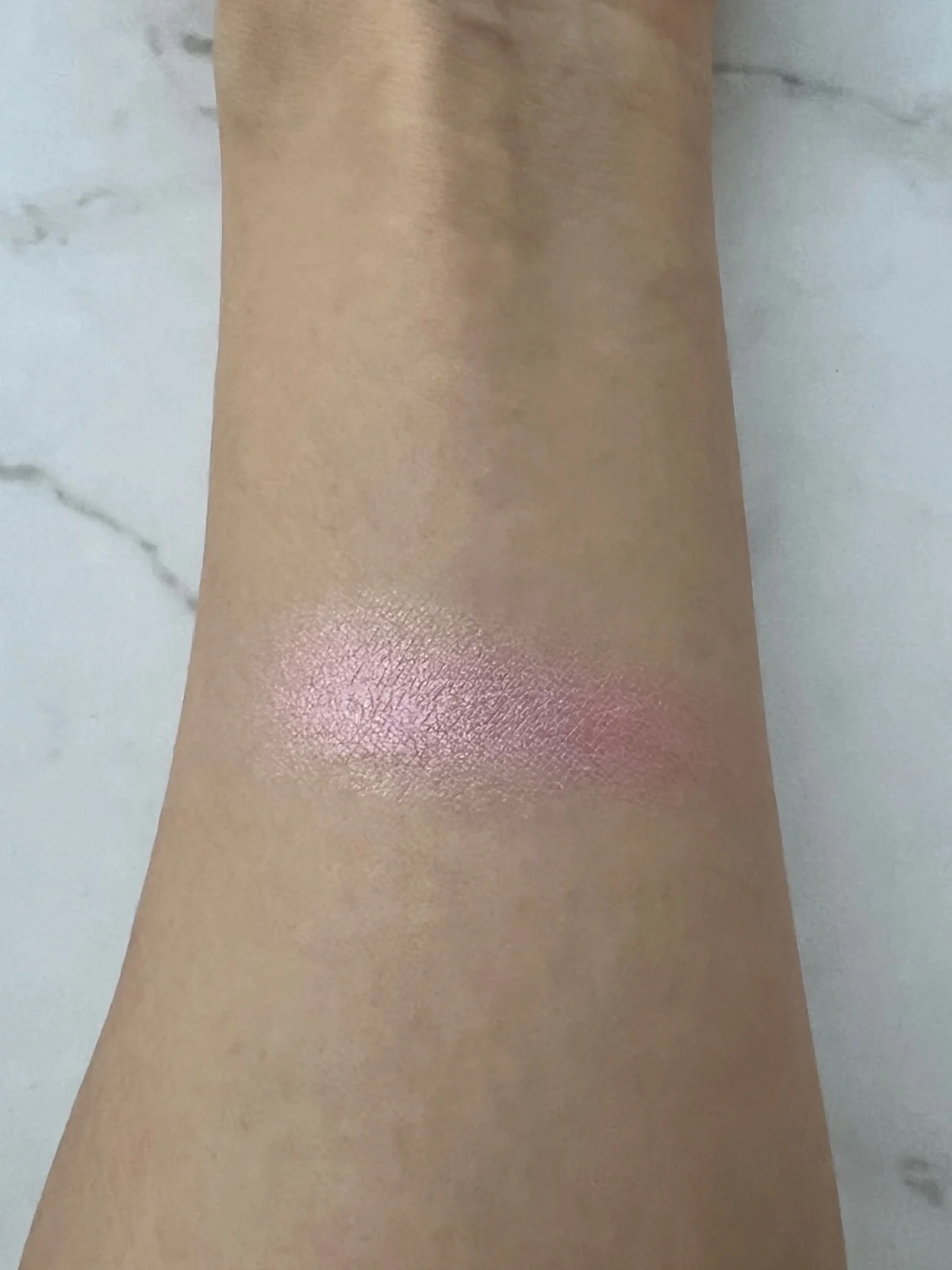 YSL メイクミーブラッシュ パウダー S 10のスウォッチ