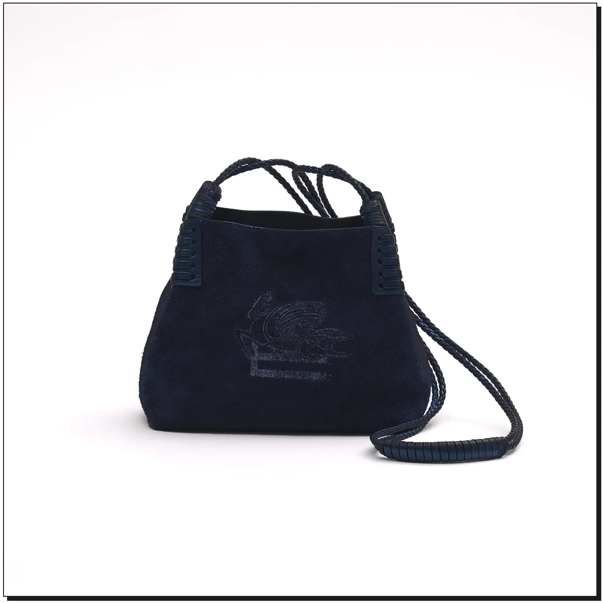 バッグ〈H20×W14×D9cm〉￥181,500／エトロ ジャパン(エトロ)