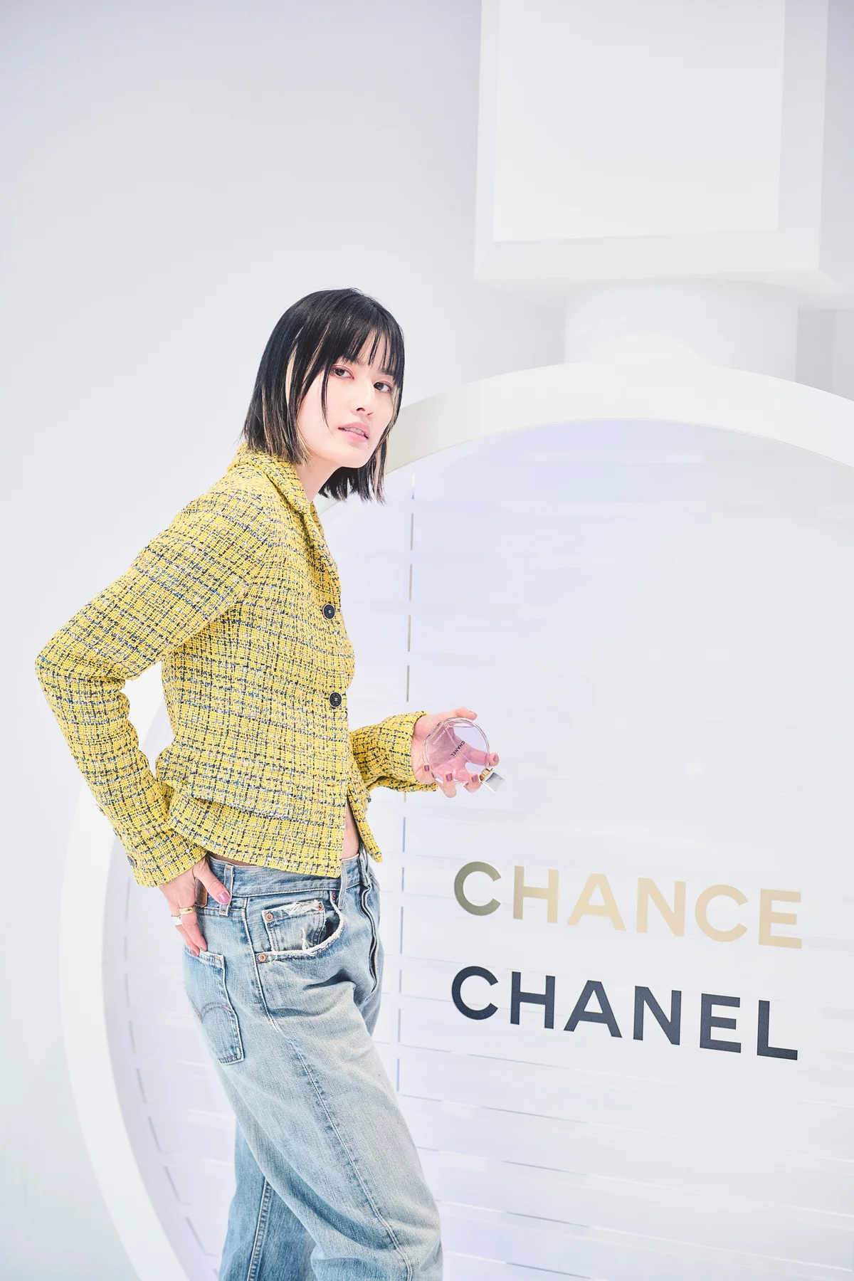 橋本愛が【シャネル】チャンスの期間限定イの画像_4