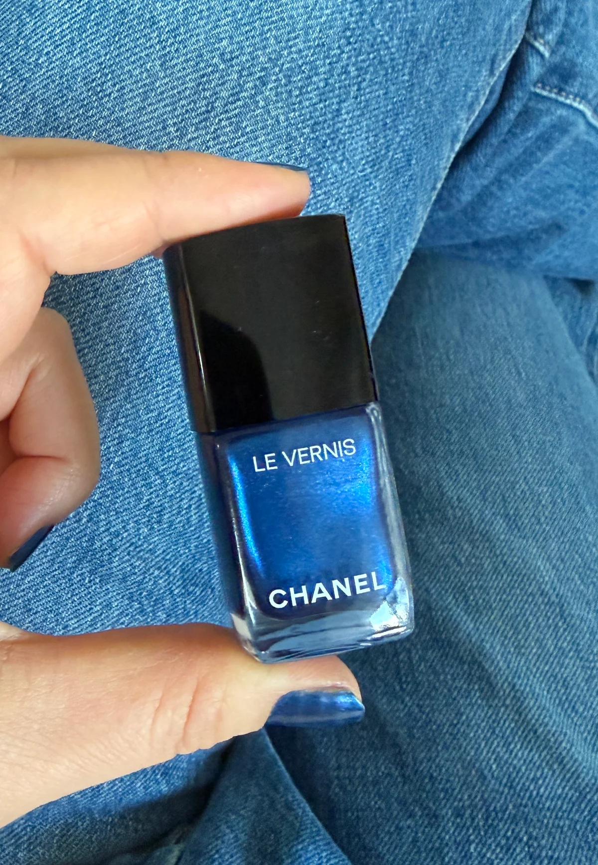 シャネル デニムコレクションはコメット コレクティヴのヴァレンティナ リーが手掛けている