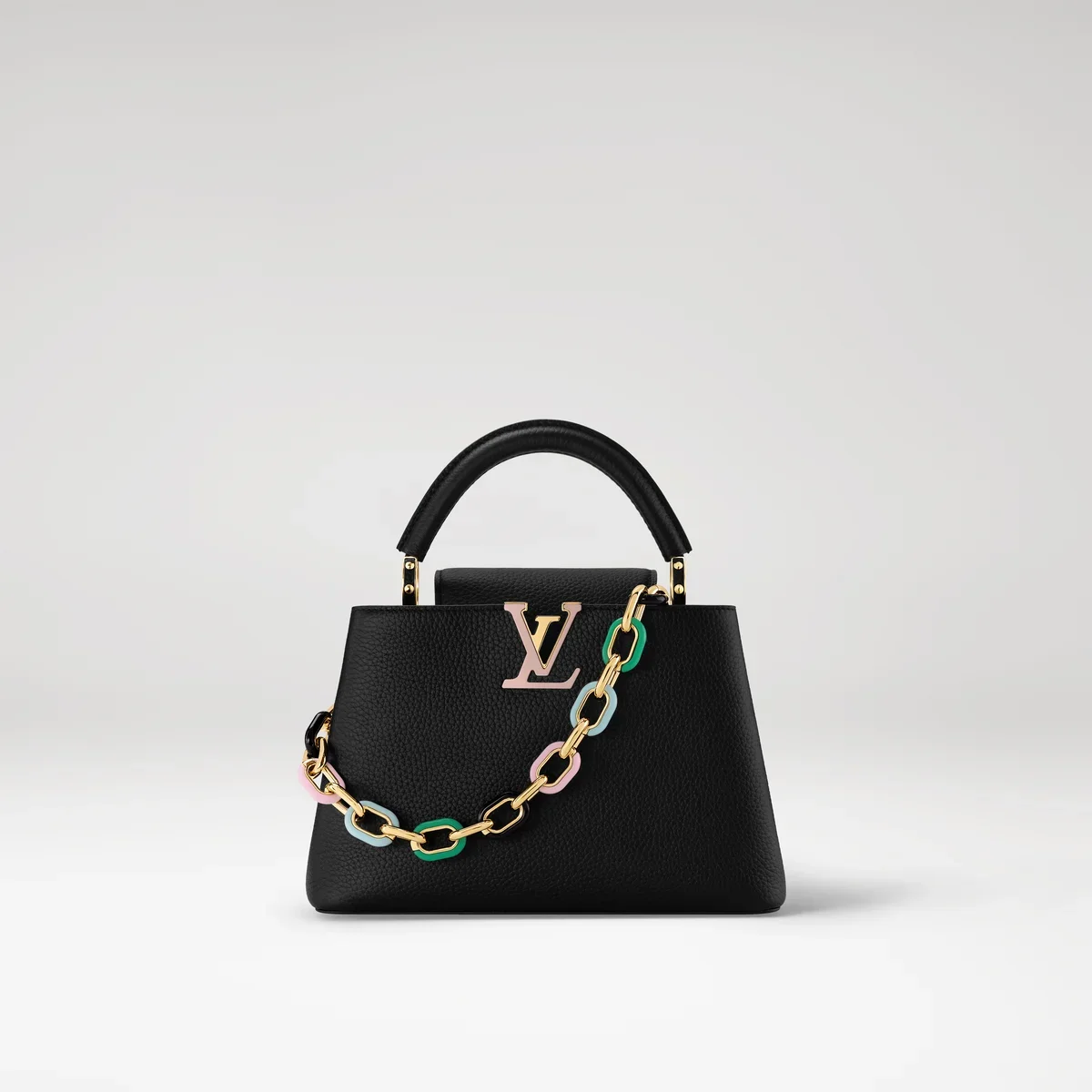 ルイ・ヴィトン　LOUIS VUITTON　バッグ「カプシーヌ BB」¥869,000