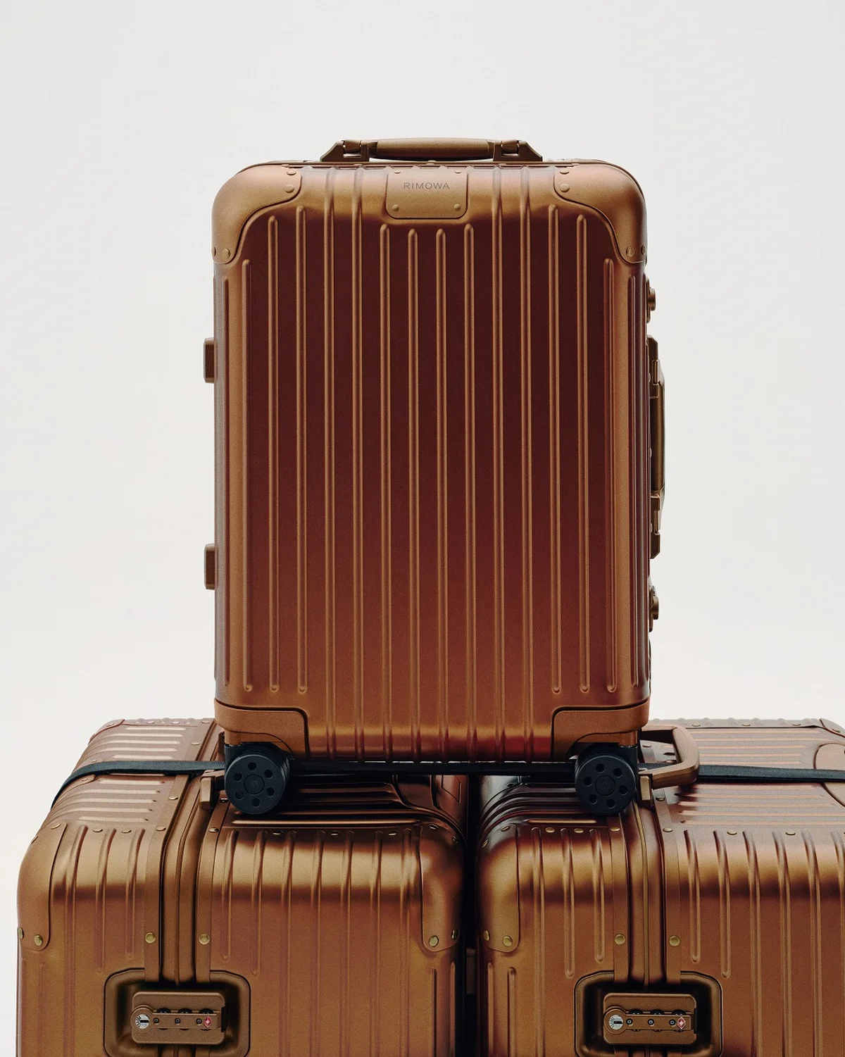 RIMOWA（リモワ）のスーツケース、限定カラーブロンズ オリジナル キャビン
