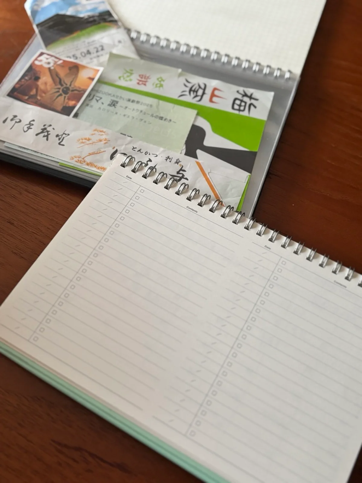 手帳　カレンダー　2026年　MARK’S　ノートブックカレンダー・マグネット　卓上　マンスリー　チェックリスト　ポケット