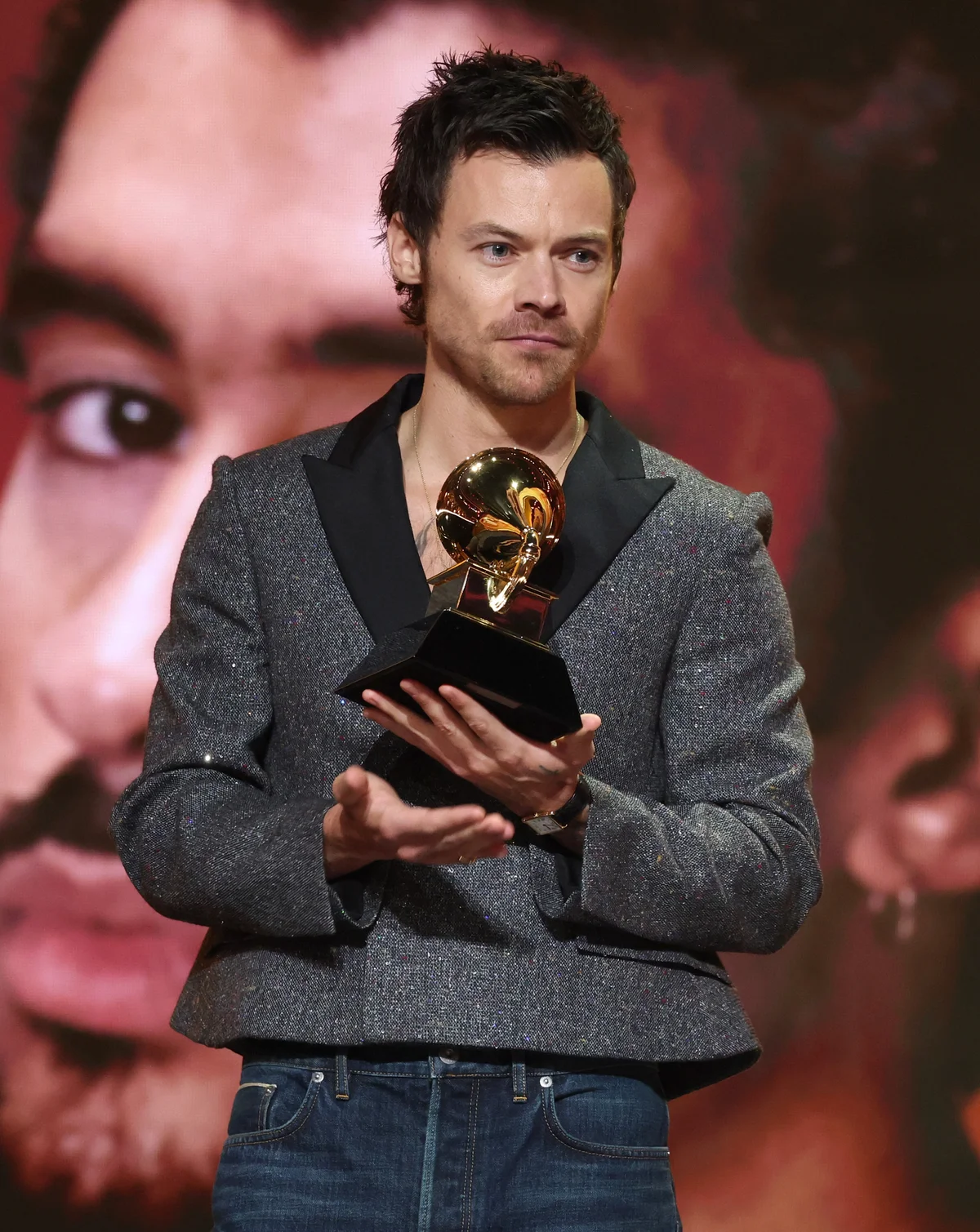 第68回グラミー賞授賞式にプレゼンターとして登場したハリー・スタイルズ