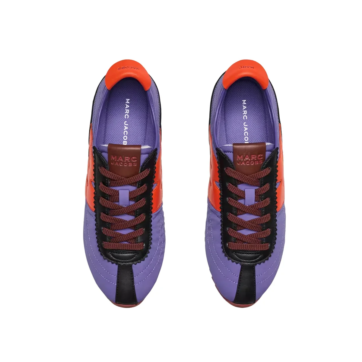 マーク ジェイコブスの「ザ 400 ブリーカー ランナー」