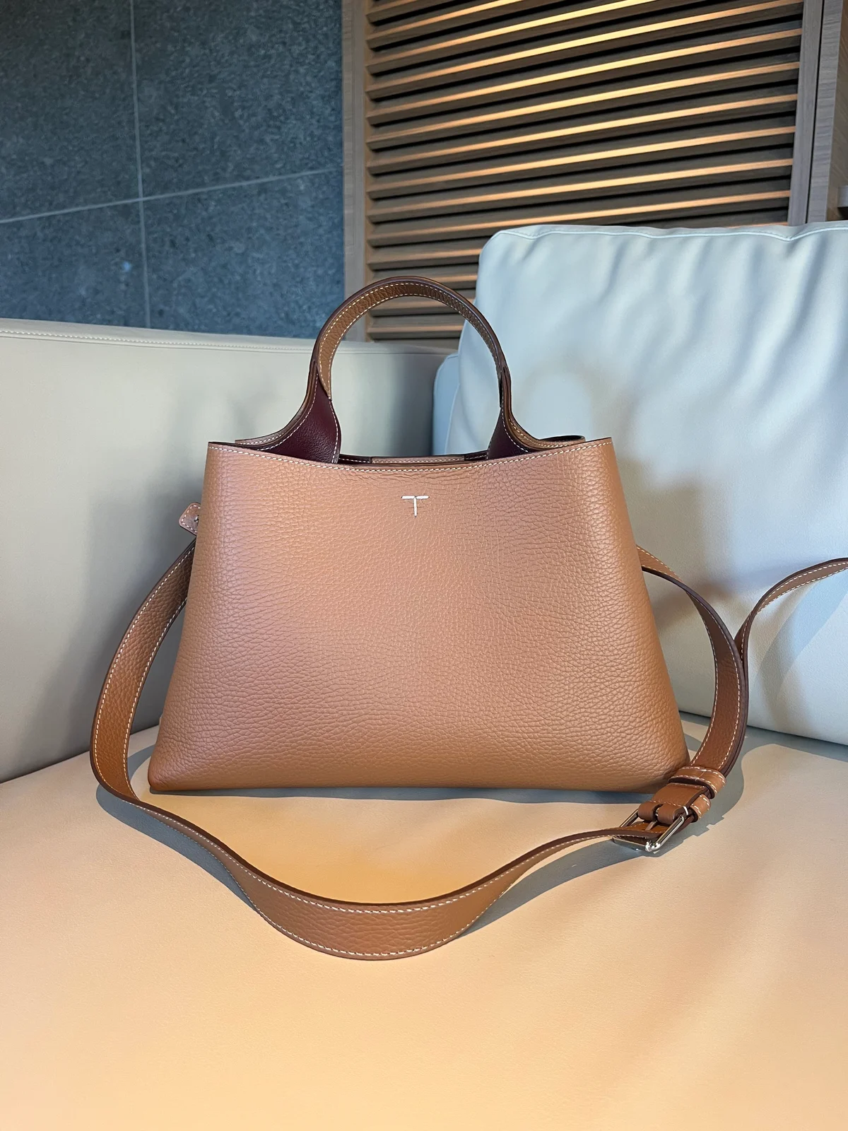 SPURSHOP トッズ TOD'S ブラウンカラー 物撮り