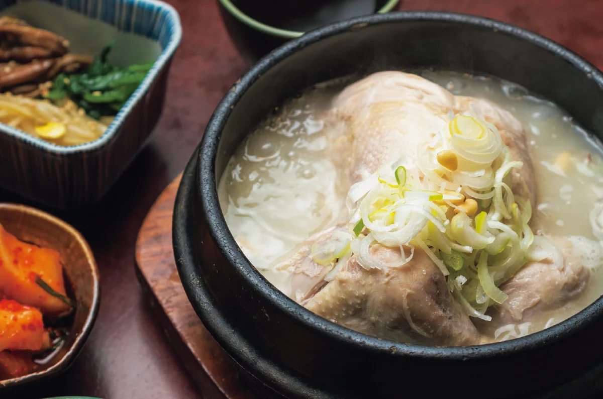 蔘鶏湯(サムゲタン)料理 グレイスの極暖サムゲタン