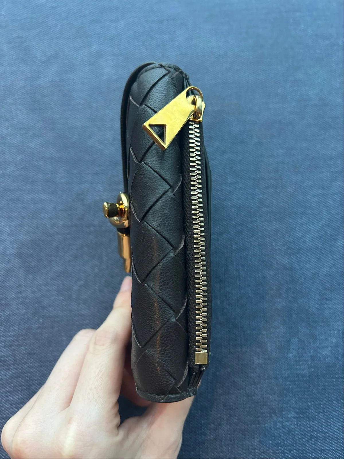 ボッテガ・ヴェネタ　アンディアーモ ファスナーカードケース ¥ 136,400