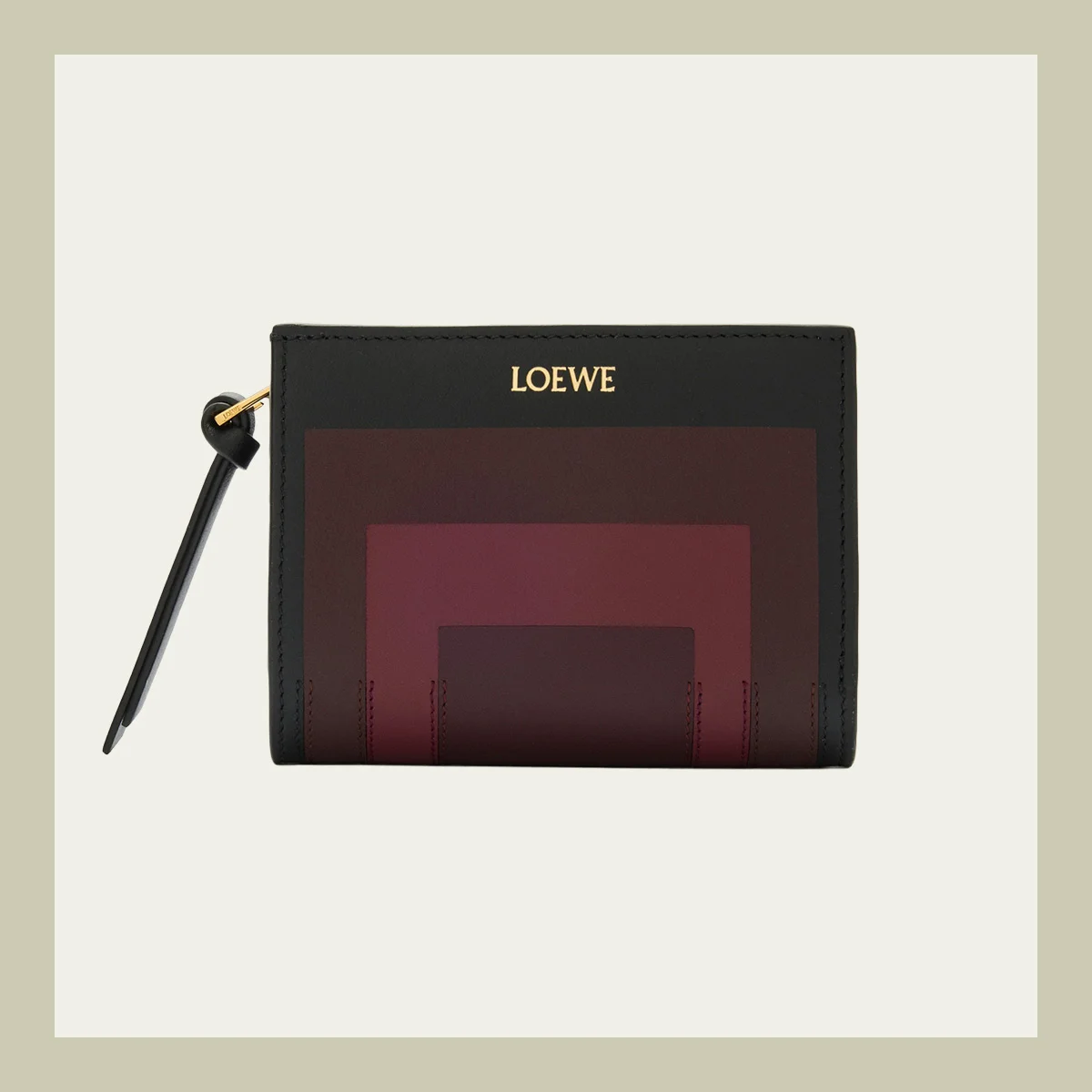 ロエベの「コンパクト ウォレット」
