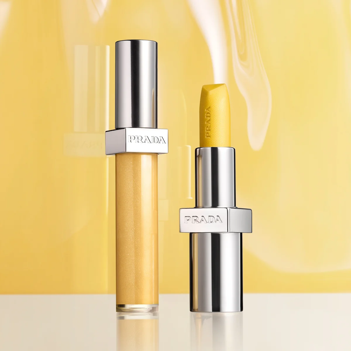 プラダ ビューティ リフレクション リキッド バーム グロス バナナイエロー