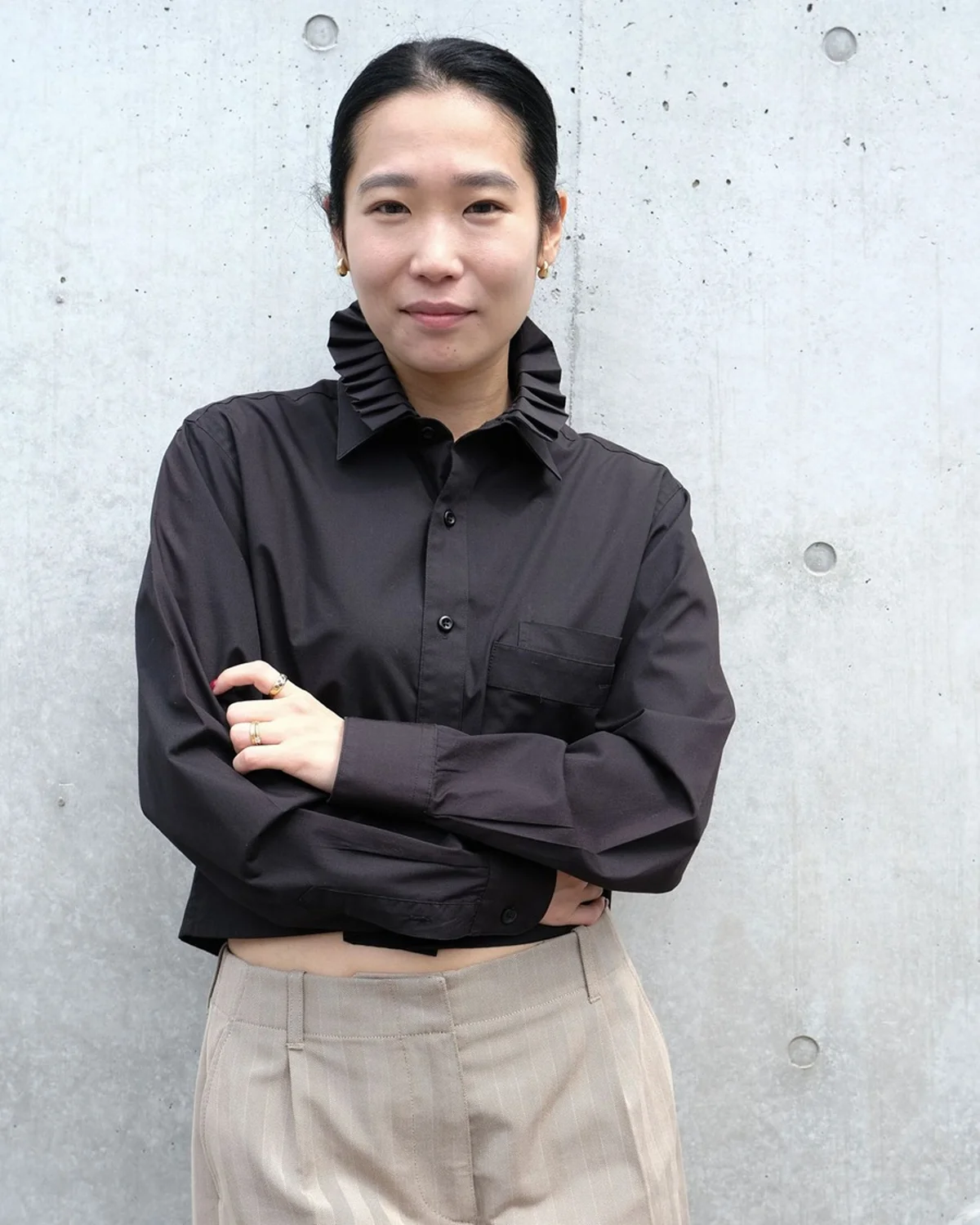 「studiolab404.com」にて、洋服からジュエリーまですべてのバイイングを担当する長濱さん
