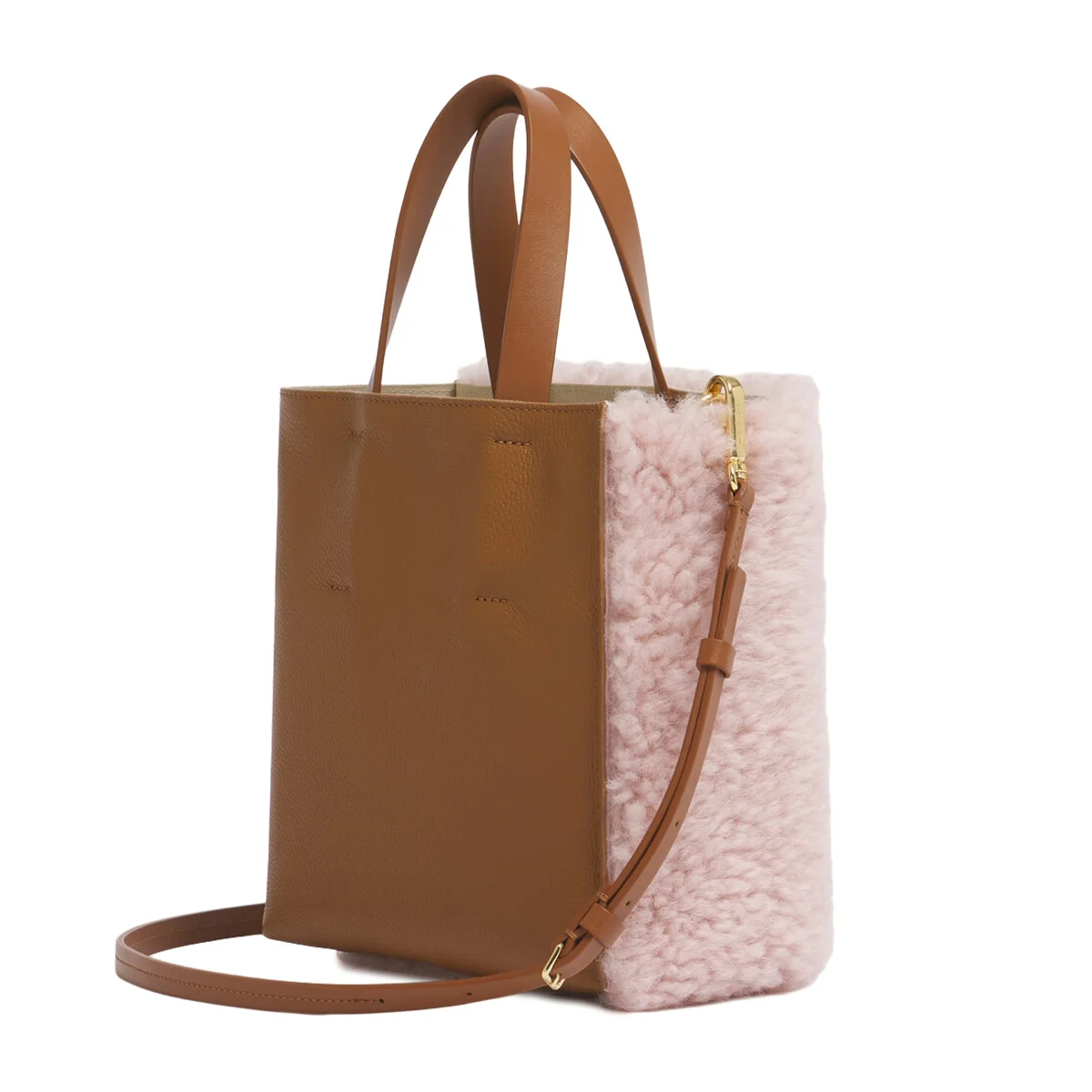 遊び心も実用性も満たす、【マルニ】のトーの画像_2