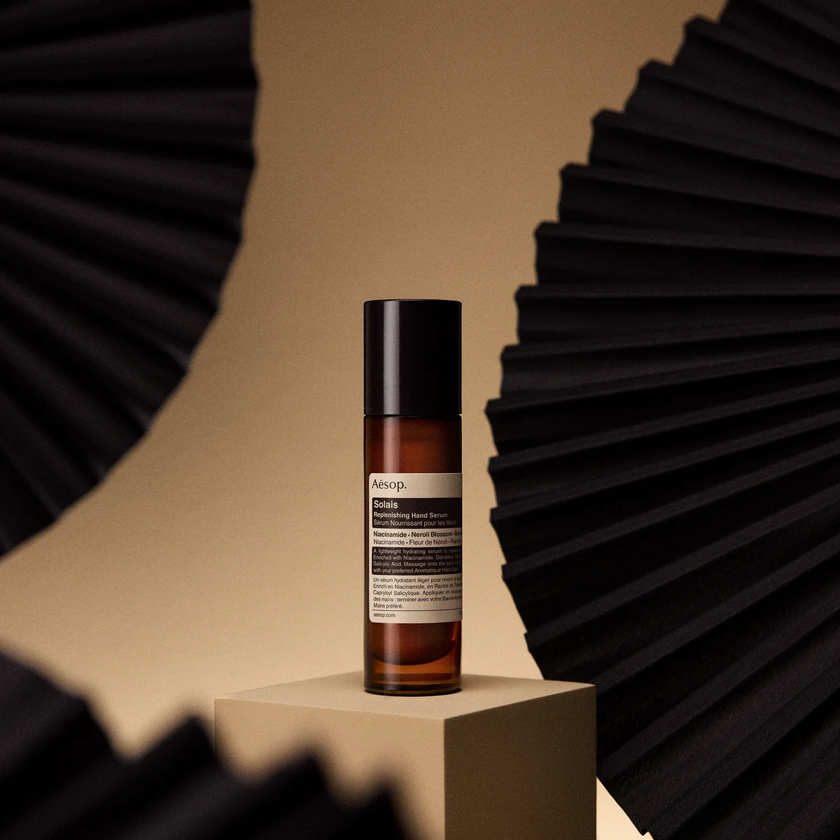 イソップ ソラス リプレニッシング ハイドレーション ハンド セラム