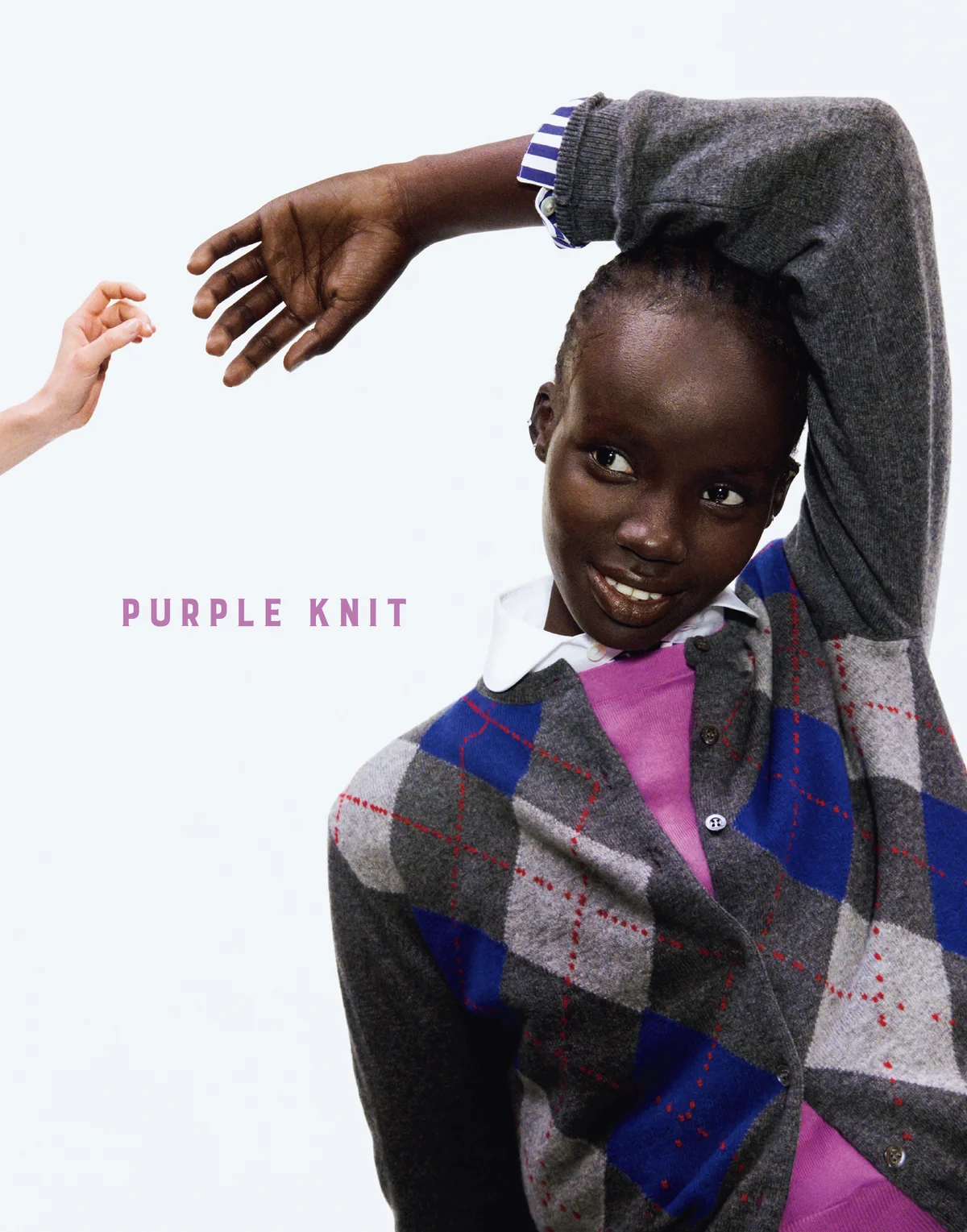 ジョンストンズ オブ エルガンのニットトップスのスタイリング