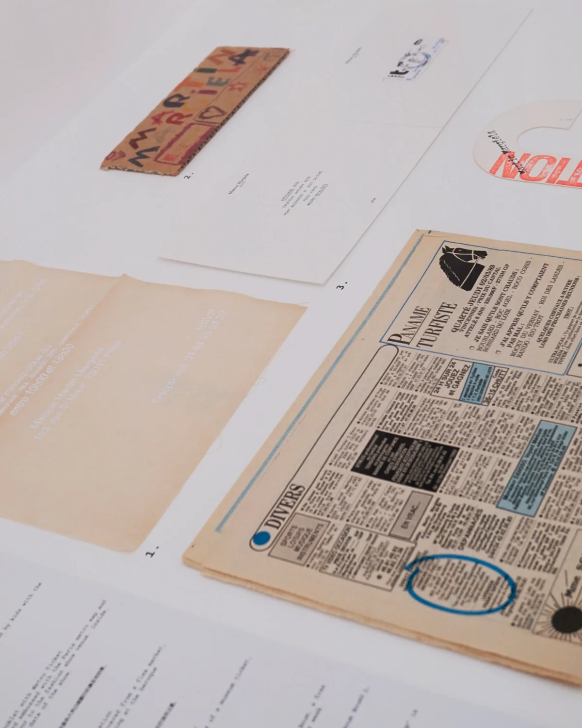 1989年のマルジェラの新聞型招待状