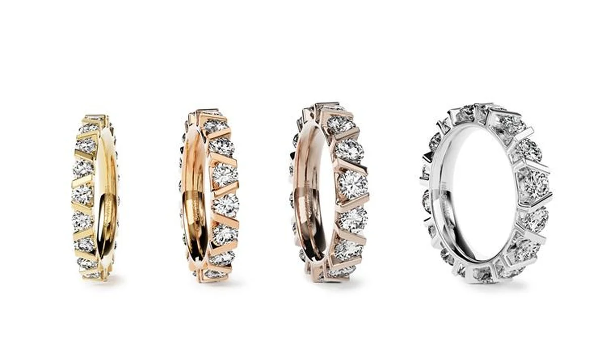 「ニーシング・ヴィヴィダ シー」リング〈K18、ダイヤモンド1.44ct～〉各￥1,339,800～