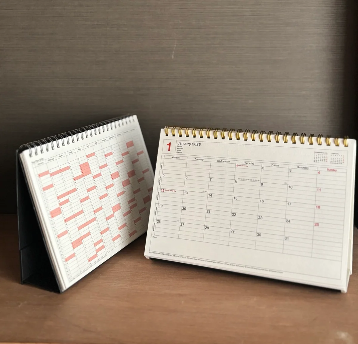 手帳　カレンダー　2026年　MARK’S　ノートブックカレンダー・マグネット　卓上　マンスリー