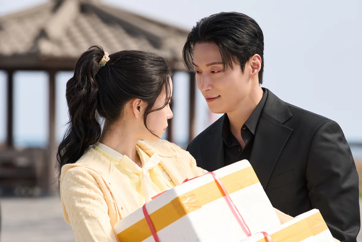 Netflixシリーズ 「すばらしき新世界」　主演2人