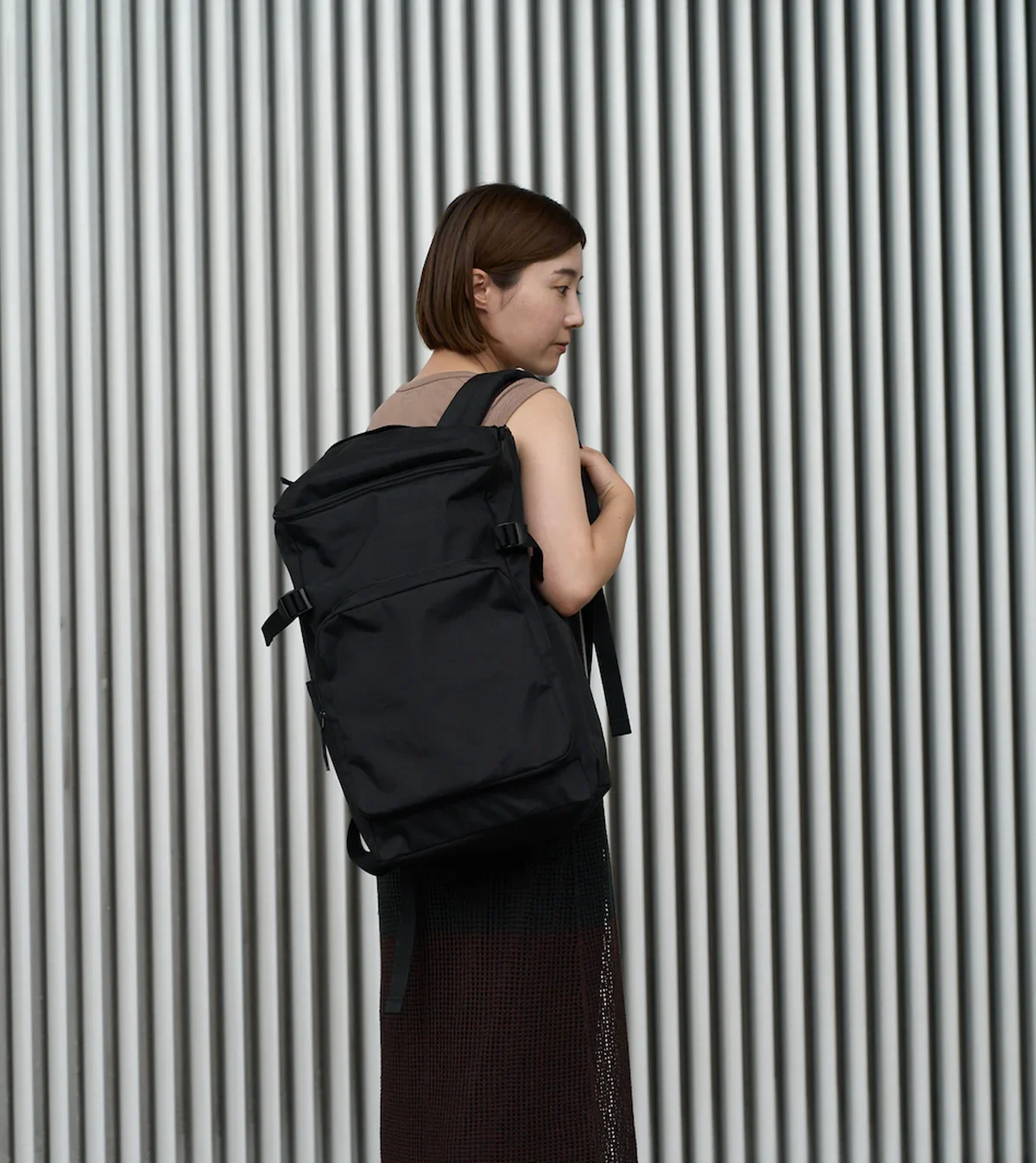 無印良品、 肩の負担を軽くする撥水上から開くリュックサック
